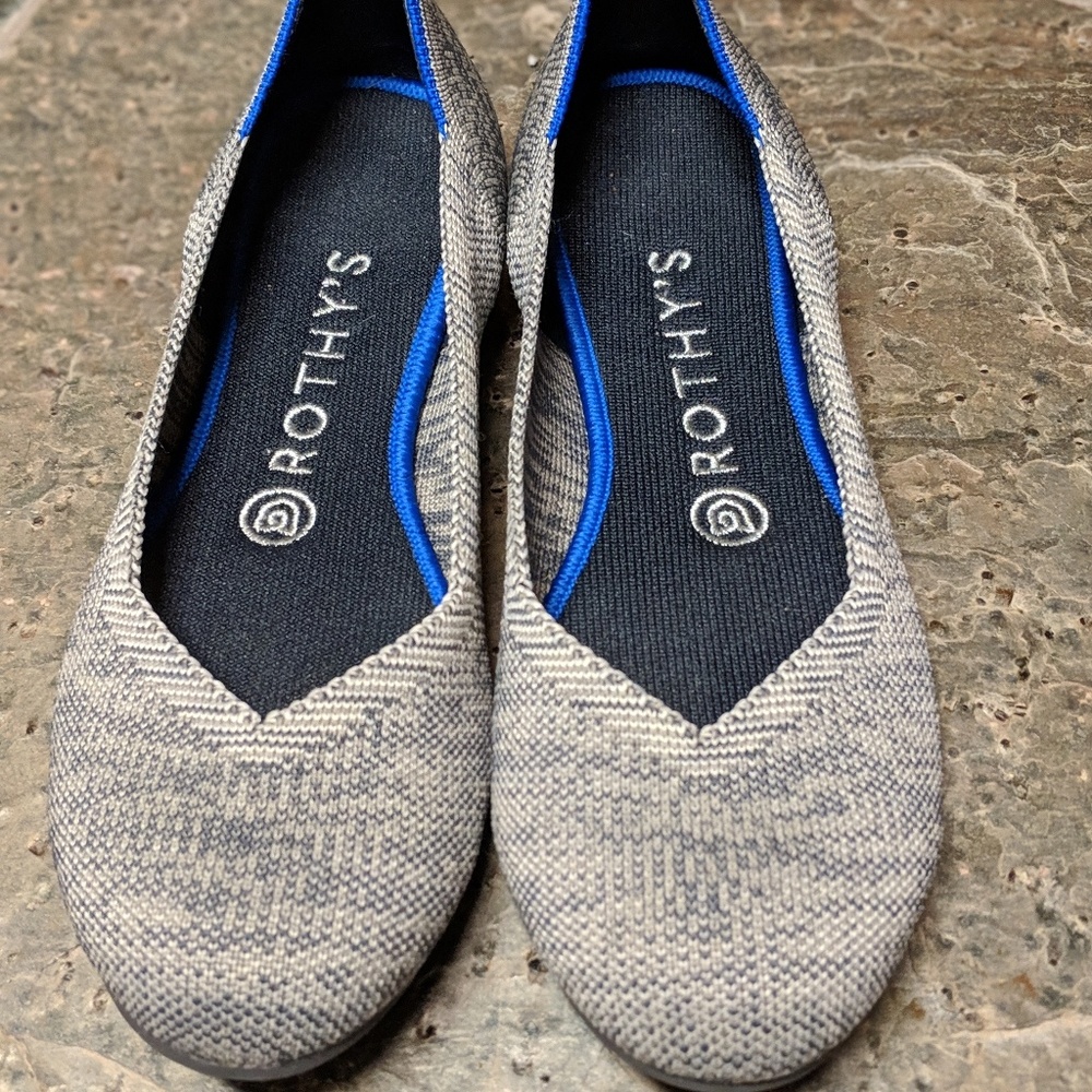 Heathered grey Rothy's